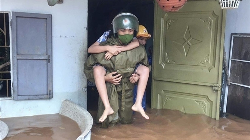 Flooding turns life upside down for residents in central Vietnam